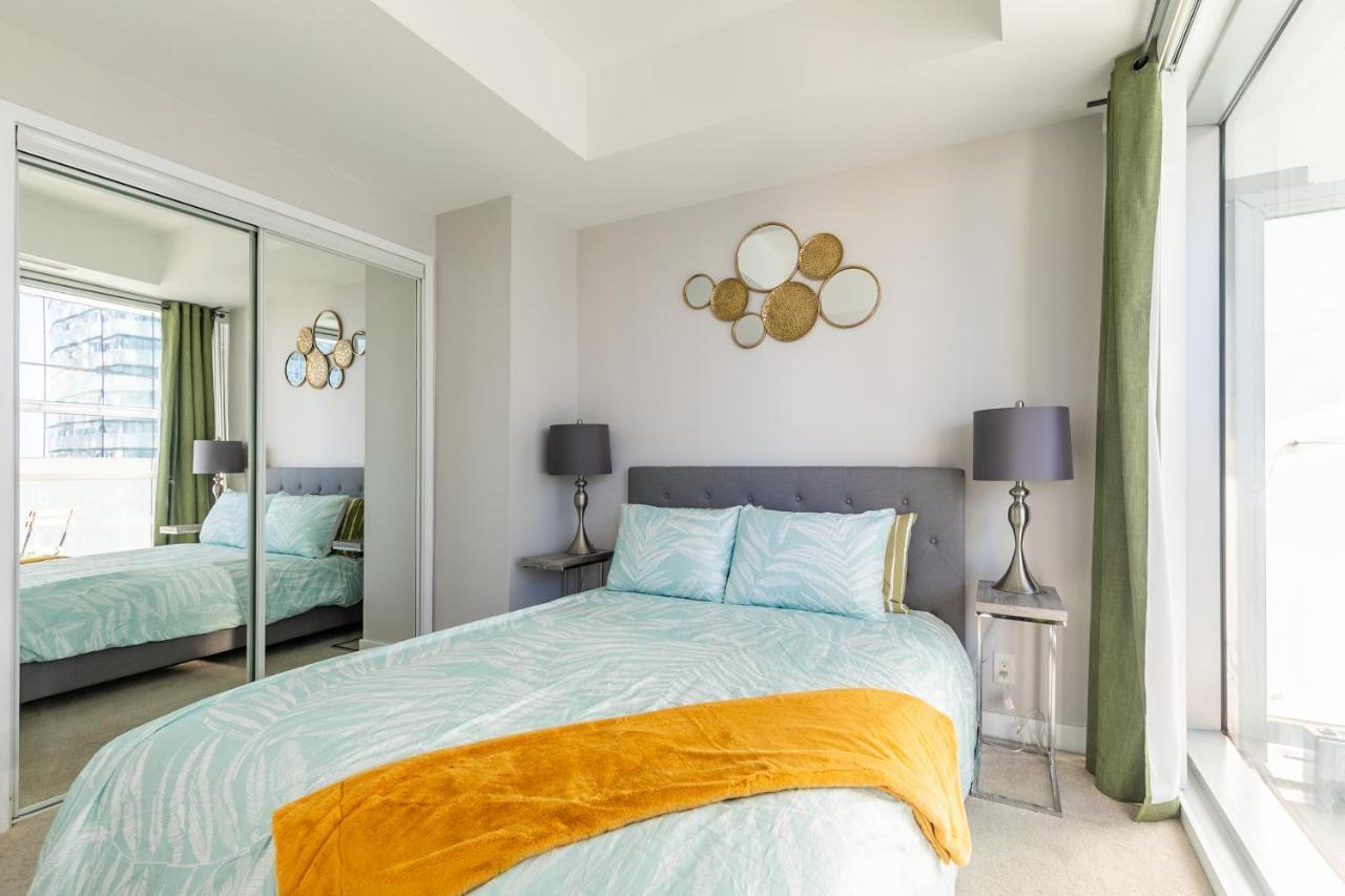 Marvelous Apartments In The Heart Of Toronto Exterior foto
